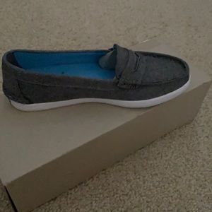 Cole Haan size 6 black denim “Pinch” loafer